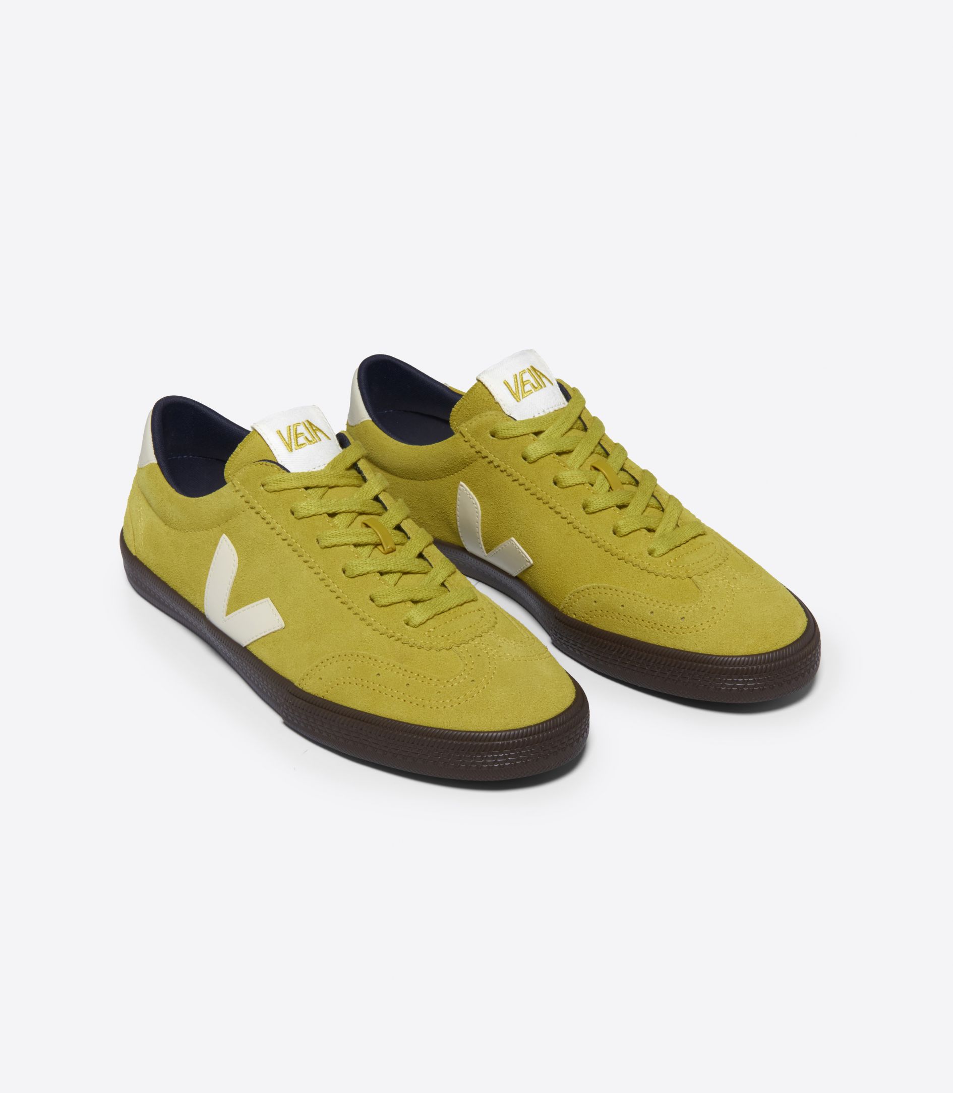 VEJA VOLLEY SUEDE LIQUOR PIERRE EAGLE | VJ24472